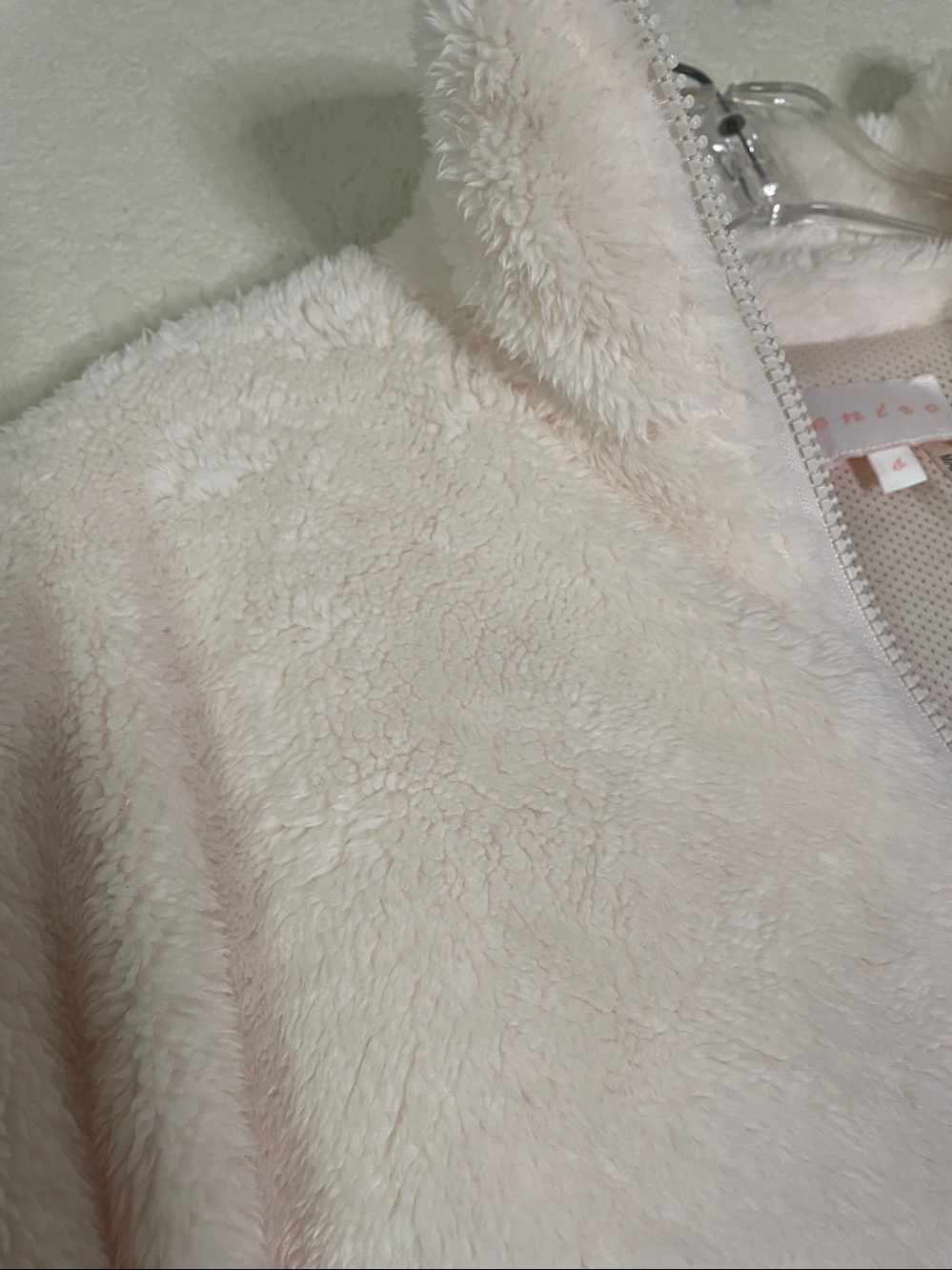 entro Cozy Faux Fur Jacket floral appliqué - Picture 5 of 12